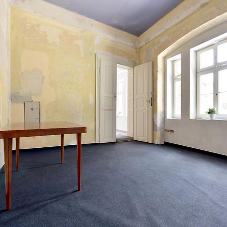Apartman S Balkonom Тренчин Экстерьер фото